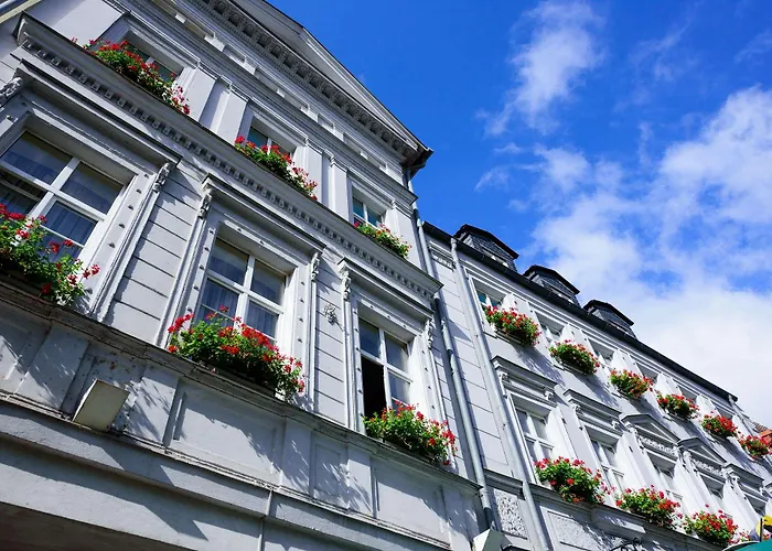 Askania & Brauhaus Hotel 3*