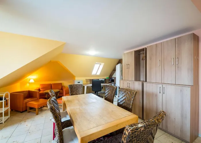 Askania & Brauhaus 3*